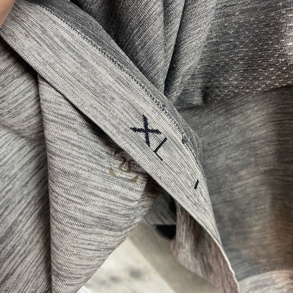 Lululemon Metal Vent Tech Short Sleeve in Raceway Grey / Slate Size XL. - Picture 8 of 13